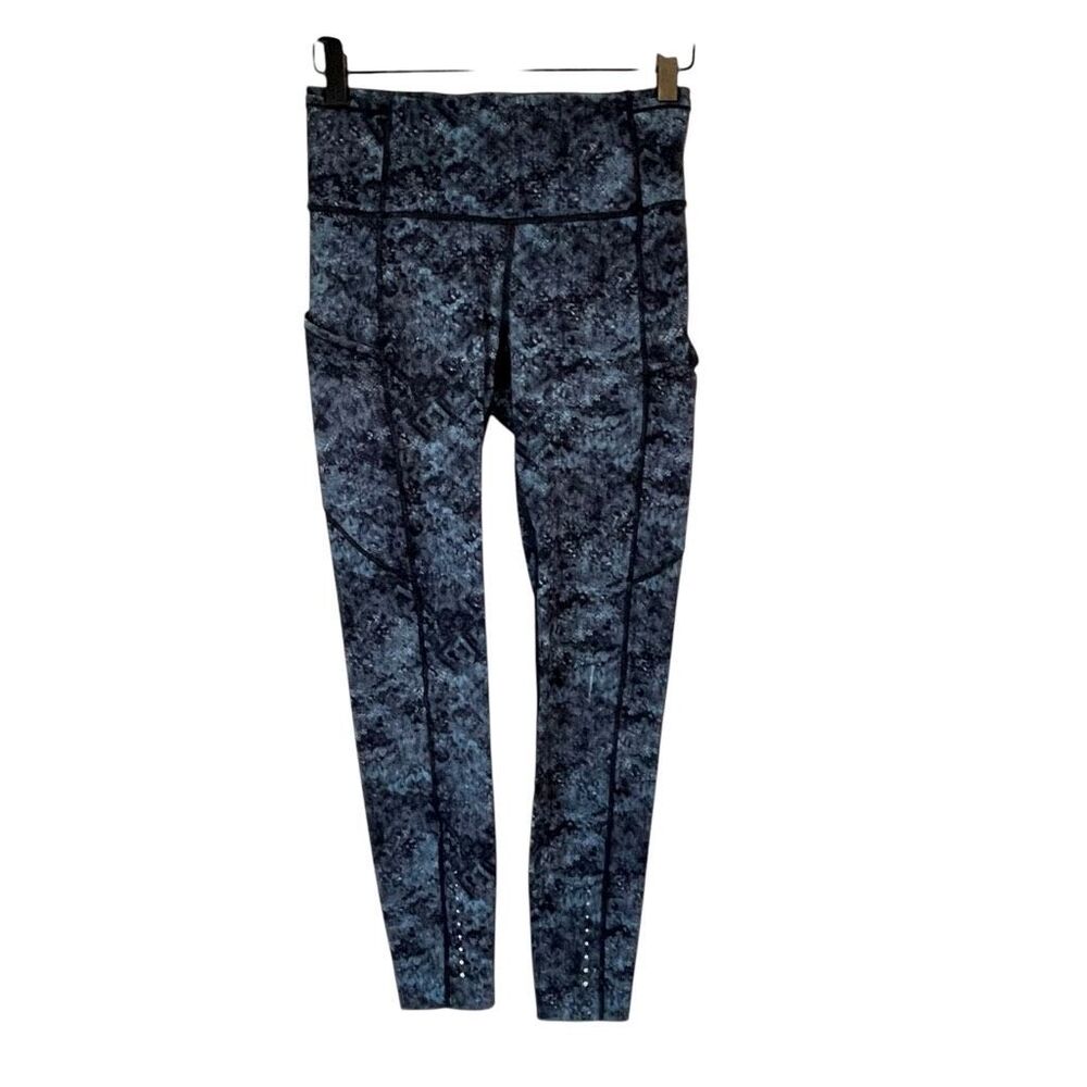 Lululemon 7/8 Tight Fairisle Multi Black Size 6 - Picture 2 of 11